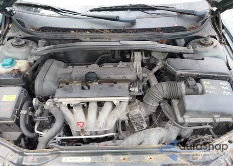 2002 Volvo V70 from USA, damaged, VIN YV1SW61R222216943